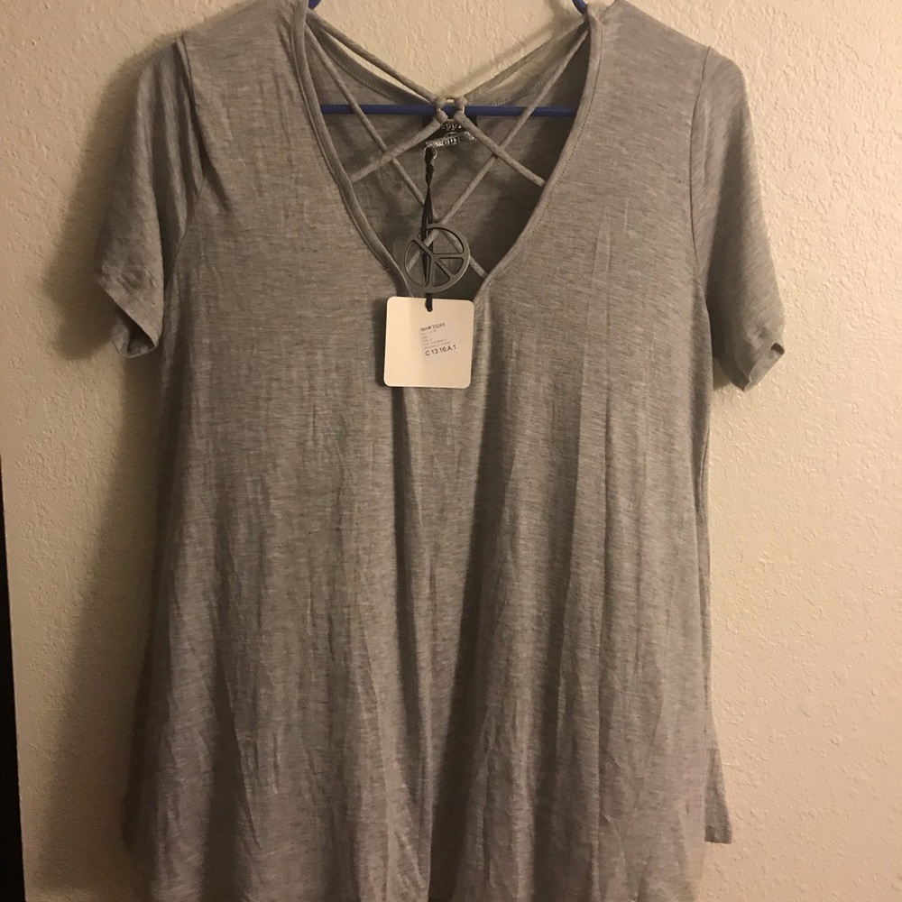 NWT Golden Daze Cross Top💥